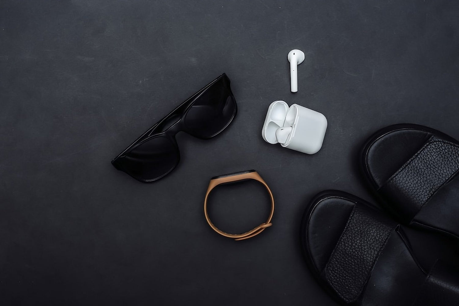 Wearable Tech & Accessories